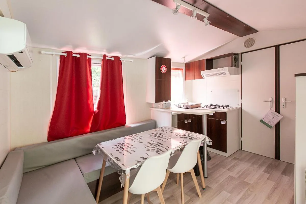 Camping 3* Les Templiers Roquebilliere