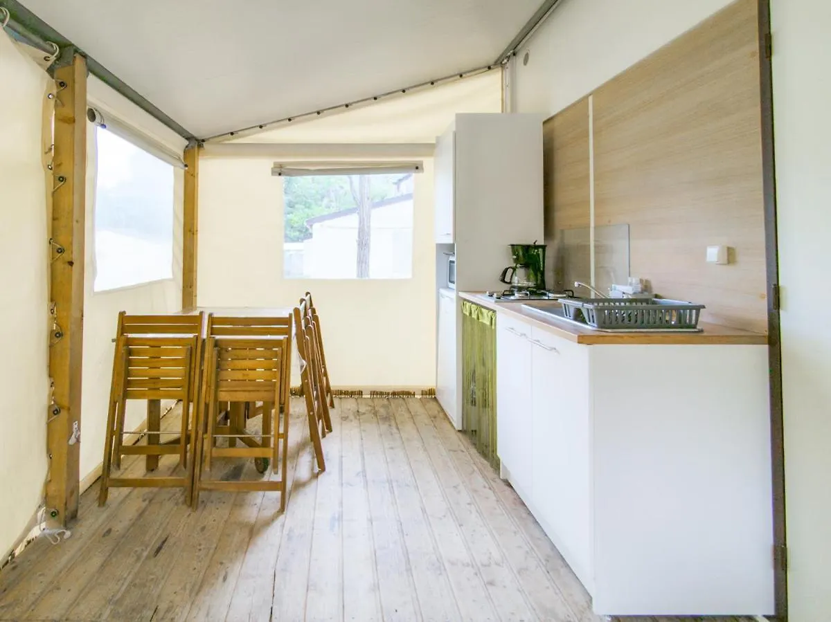Camping 3* Les Templiers Roquebilliere